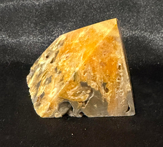 Bumble Bee Jasper Freeform