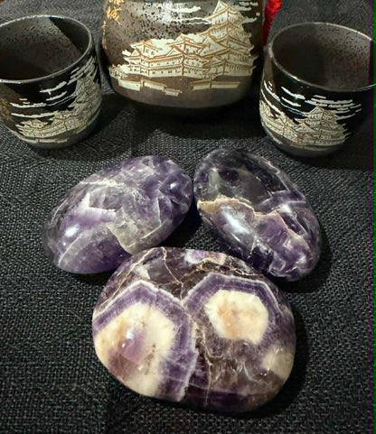 Dream Amethyst Palm Stone