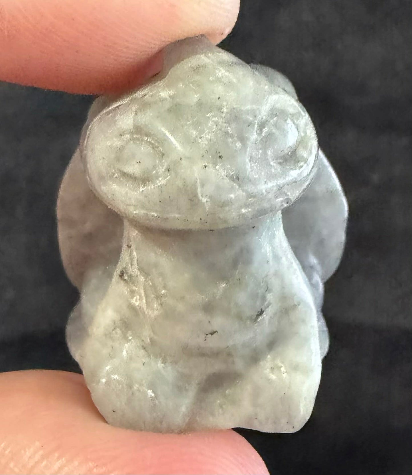 Toothless Crystal Carving