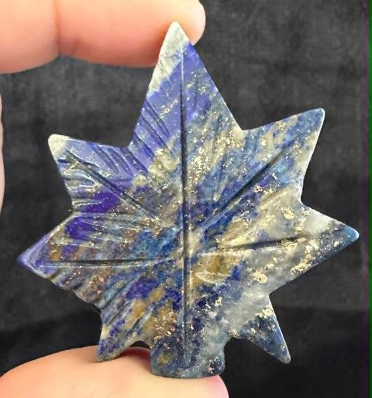 Maple Leaf Crystal Carving